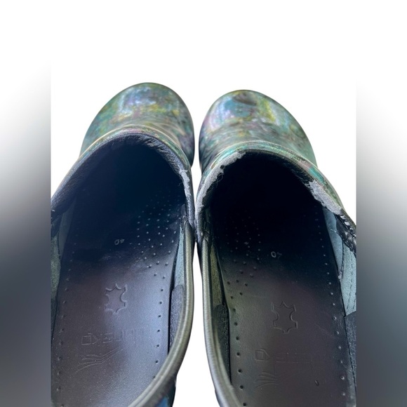 Dansko Blue Art to Wear Patent Leather Water Droplet Pattern Clog Size 40 Nurse - Picture 6 of 8